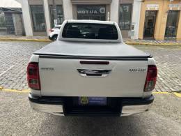 TOYOTA - HILUX - 2020/2020 - Branca - Sob Consulta