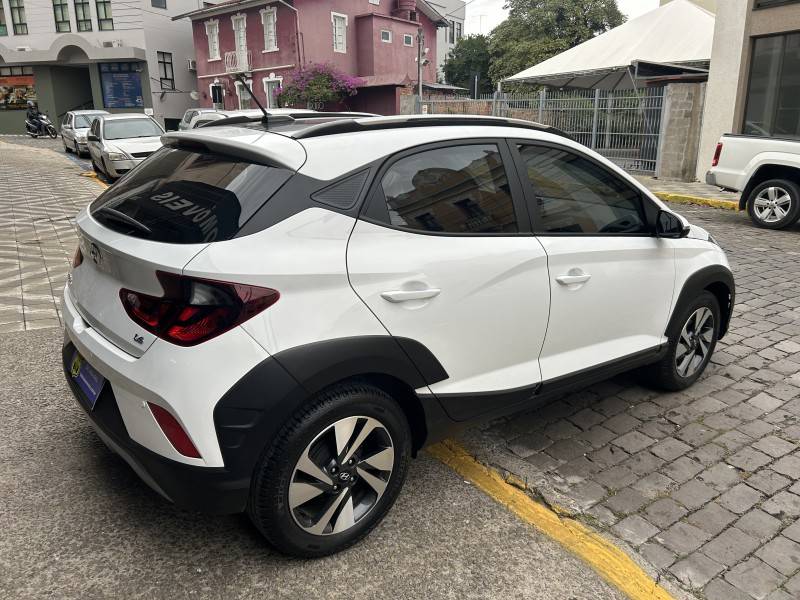 HYUNDAI - HB20X - 2022/2022 - Branca - Sob Consulta