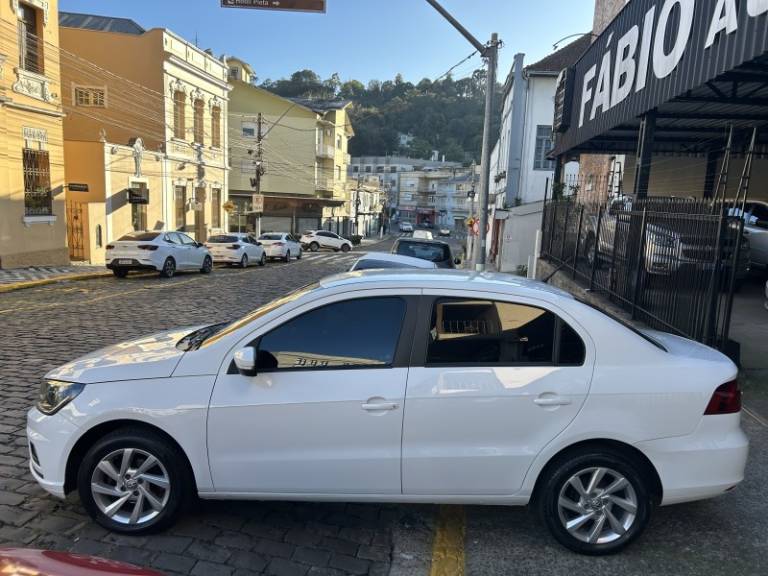 VOLKSWAGEN - VOYAGE - 2021/2021 - Branca - Sob Consulta