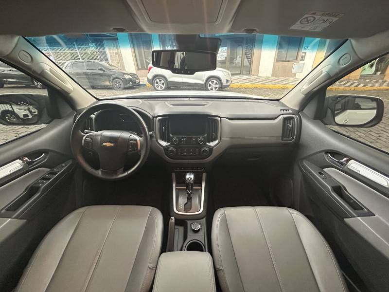CHEVROLET - S10 - 2023/2024 - Branca - Sob Consulta