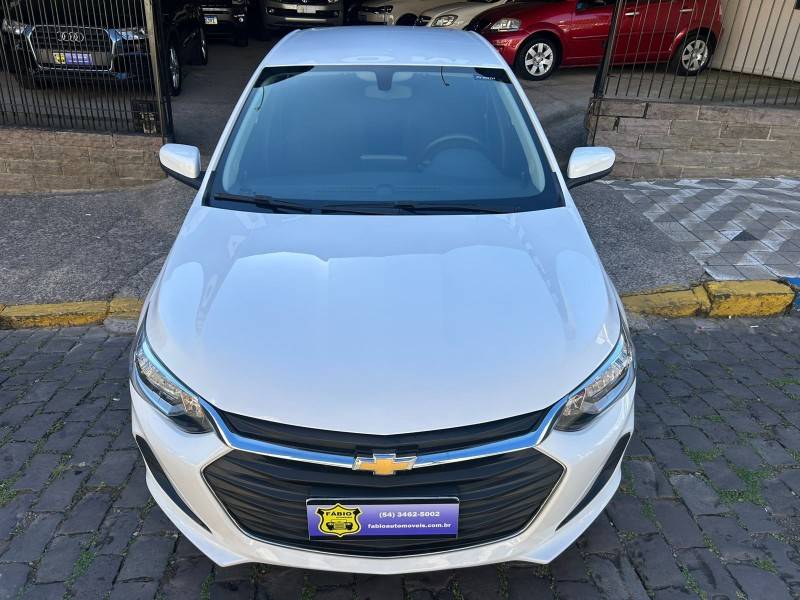 CHEVROLET - ONIX - 2021/2022 - Branca - Sob Consulta