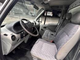 RENAULT - MASTER - 2006/2007 - Branca - R$ 85.000,00