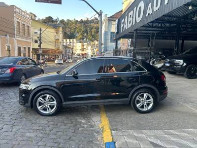 AUDI - Q3 - 2018/2018 - Preta - Sob Consulta